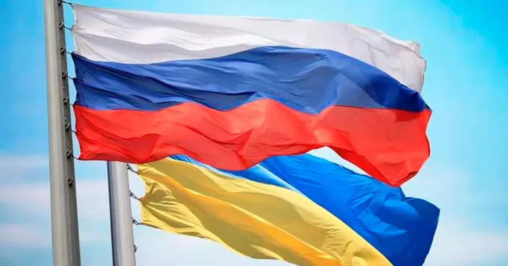 Bandera de Rusia y Ucrania