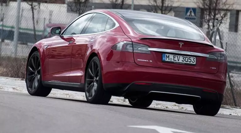 Tesla Model S 70d berlina segunda mano