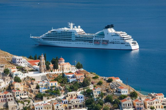 Crucero en la bahía, Gialos, Symi, Grecia