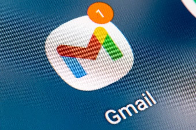 Aplicación de Gmail en la pantalla de un teléfono inteligente